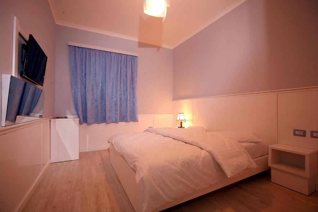 Hotel Kastria Tirana Eksteriør billede