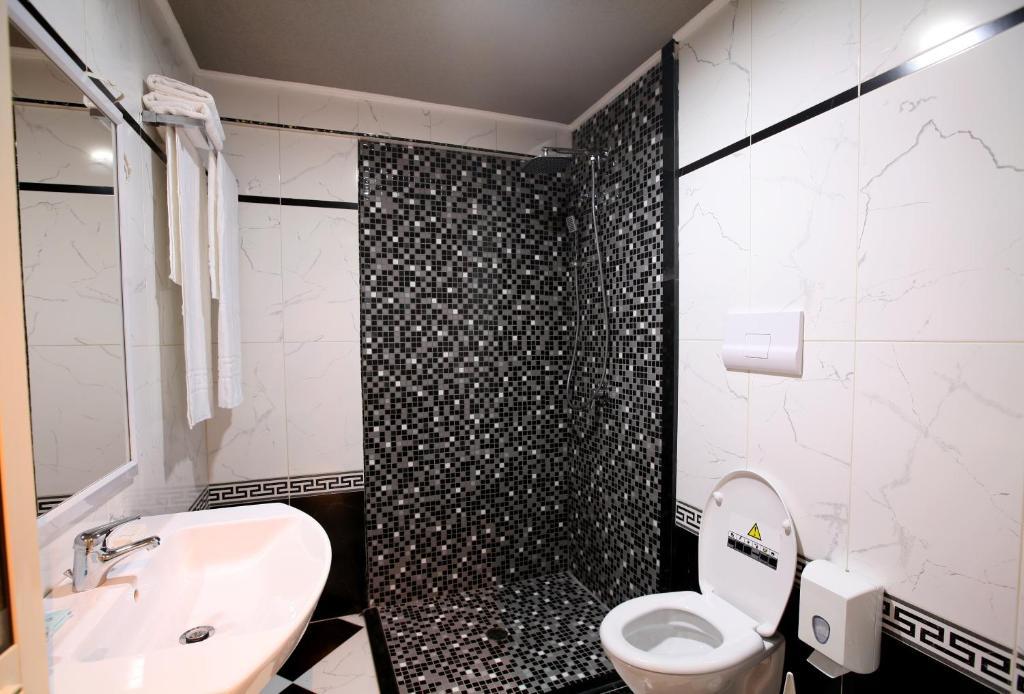 Hotel Kastria Tirana Eksteriør billede