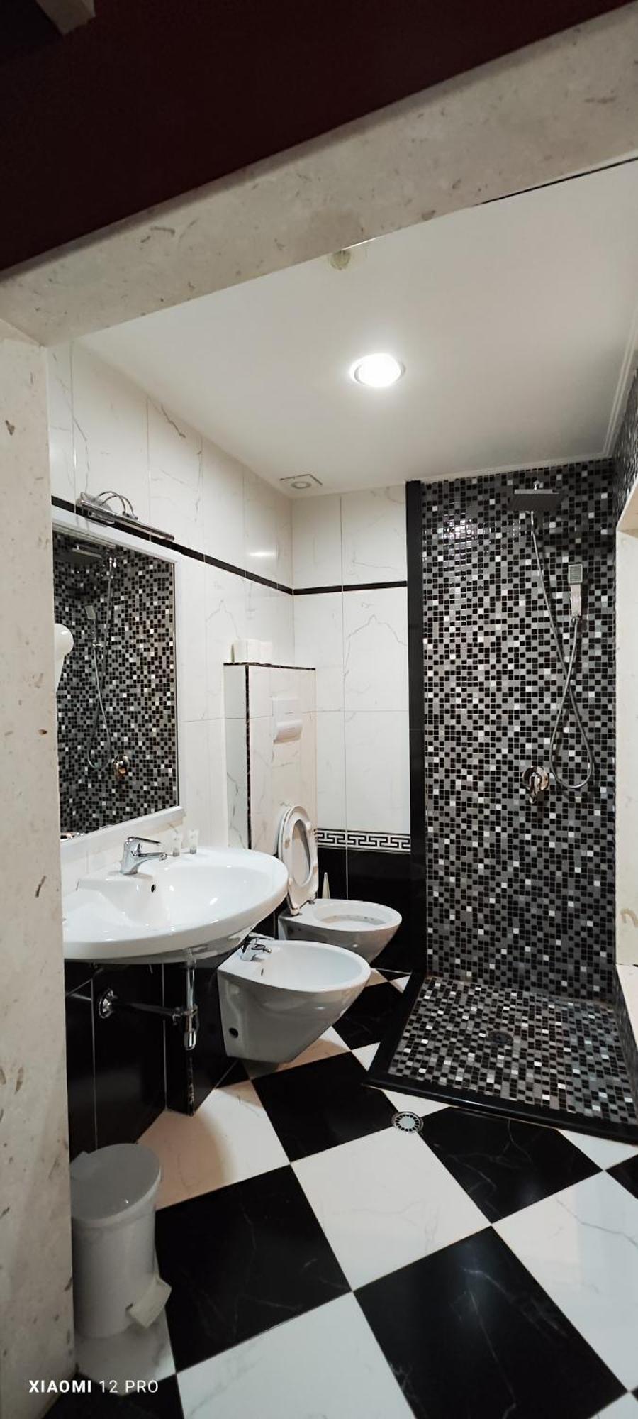 Hotel Kastria Tirana Eksteriør billede