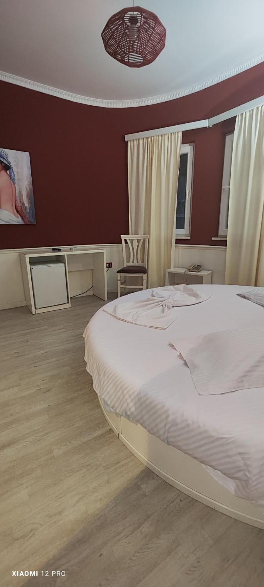 Hotel Kastria Tirana Eksteriør billede