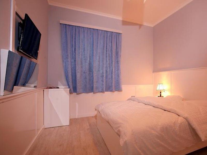 Hotel Kastria Tirana Eksteriør billede