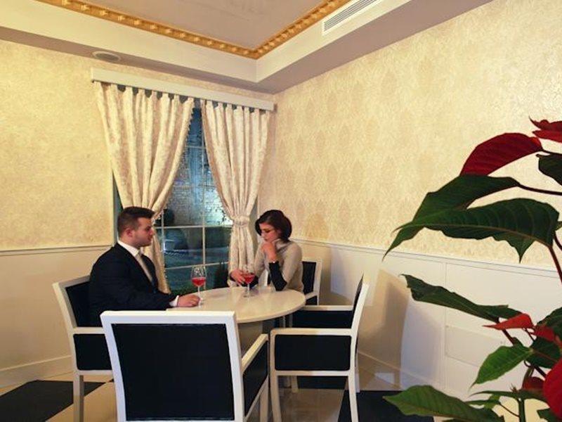 Hotel Kastria Tirana Eksteriør billede