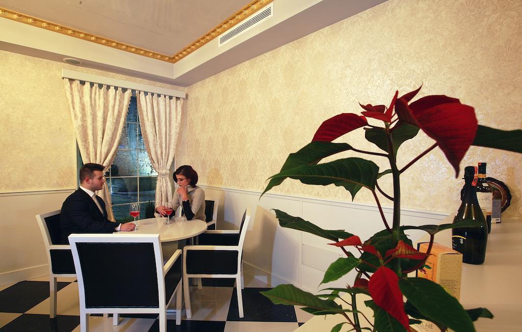 Hotel Kastria Tirana Eksteriør billede